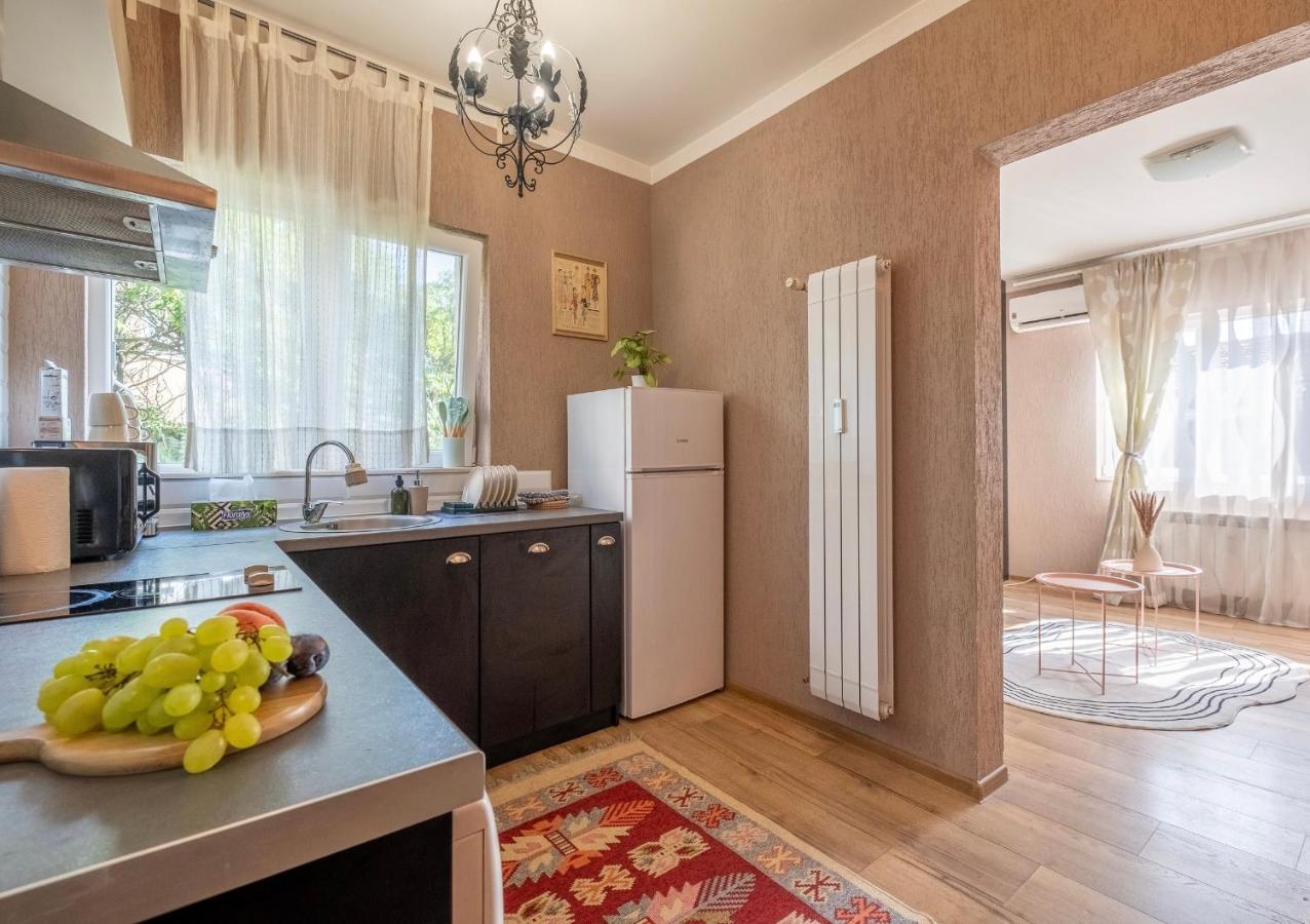 #maison㊶ - A Vibrant, Urban Apartment